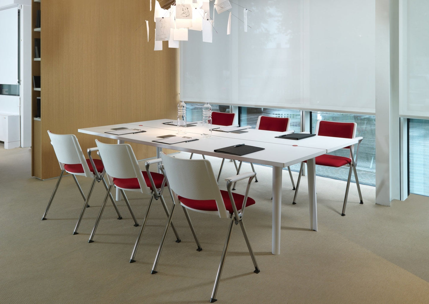 Offiho Silla Revolution Ohv-87 Respaldo Bastidor En Polipropileno Asiento Tapizado Estructura De Acero Tubular De 1" De Diámetro Calibre 16 - OHV-87 - OFFIHO - NOGAL BEAT - Sillas