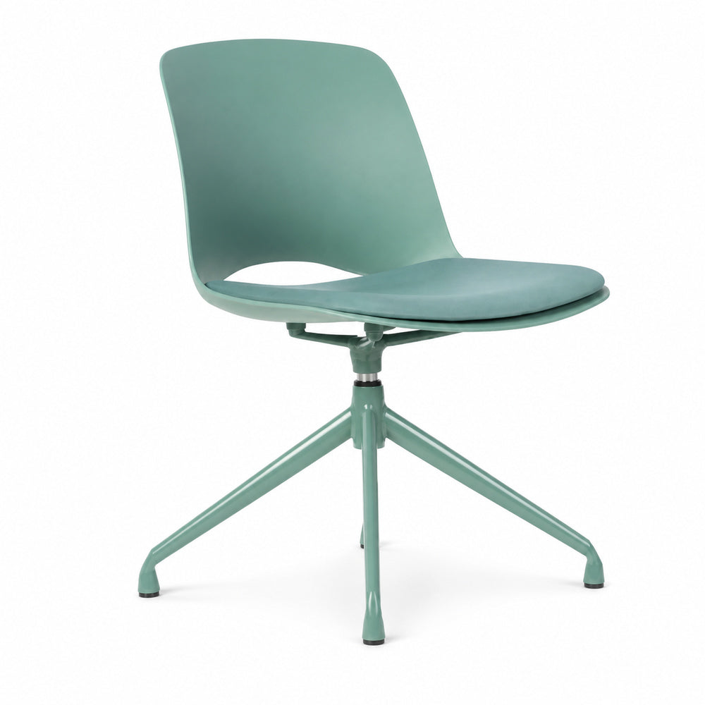 Silla de Oficina Operativa 4 Puntas con Pad en Asiento VERSA ALTUS PITCH, vista de producto sobre fondo blanco