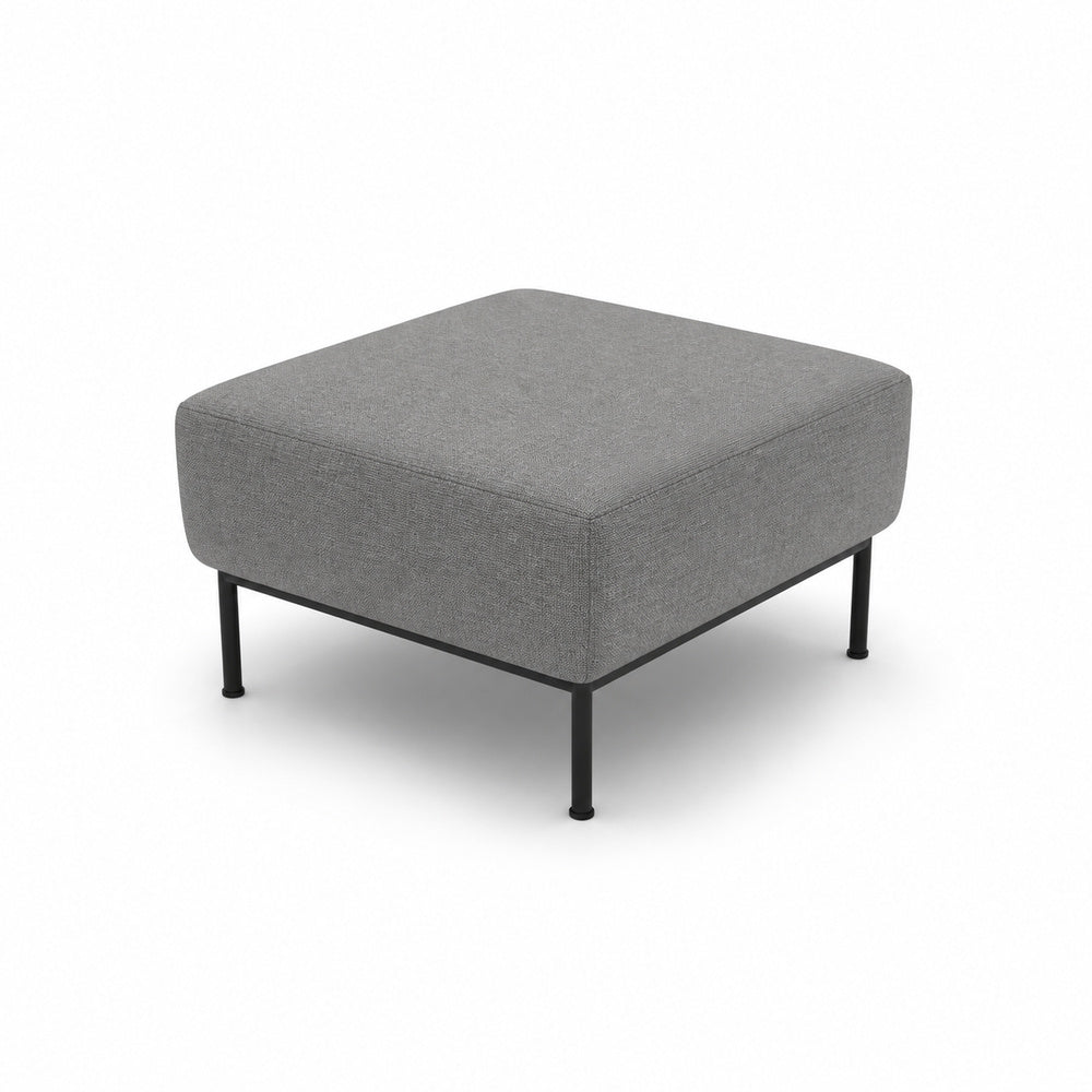 Taburete Modular Mossa Altura 45 MOSSA taburete de VERSA OFFSET, Frente 50 cm, vista de tres cuartos sobre fondo blanco