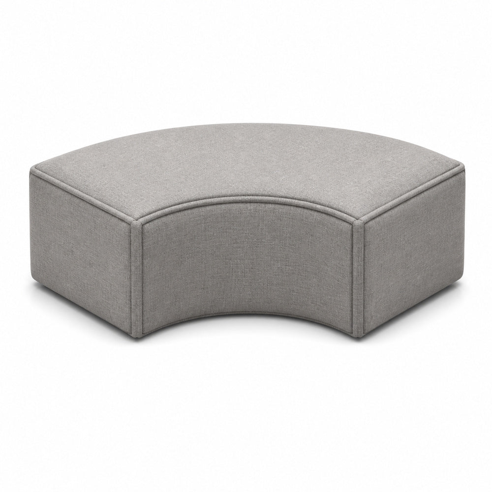 Taburete Curve 90 Tapizado Altura 45 MATTE curve 90 altura 45 de VERSA OFFSET, vista de tres cuartos sobre fondo blanco