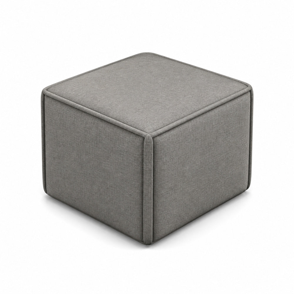 Taburete Square Tapizado Altura 30 MATTE square altura 30 de VERSA OFFSET, vista de tres cuartos sobre fondo blanco
