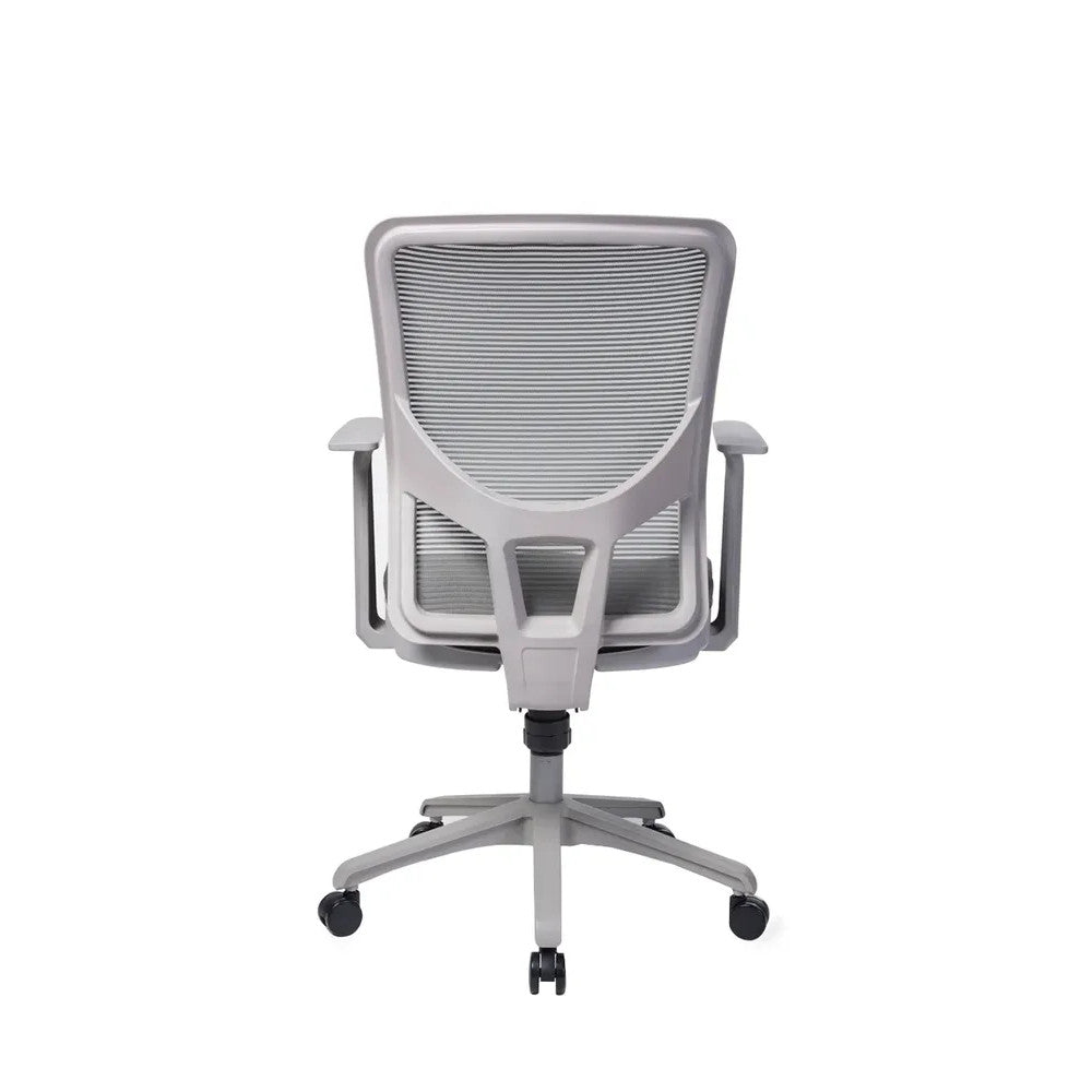 Silla de Oficina Ejecutiva - VERSA ALTUS PRATA - Estructura Aluminio - Asiento Tapizado en Tela con Costura y Respaldo
