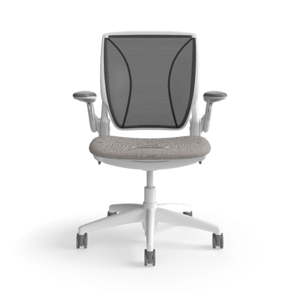 Silla de Oficina Operativa Ergonómica - HUMANSCALE WORLD CHAIR - Respalda en Malla y Asiento Tapizado - W11WM10AU10SHNSC - HUMANSCALE - NOGAL BEAT - Sillas de Oficina