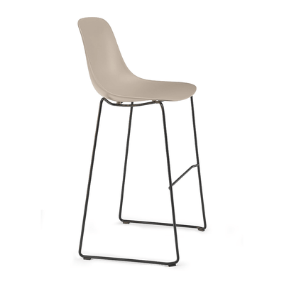 Taburete Comercial - INFINITI PURE LOOP MONO H76 TRINEO - Varios Colores - Asiento en Polipropileno - Base Trineo - 113-5922H BASE NEGRA - Infiniti - NOGAL BEAT - Taburete